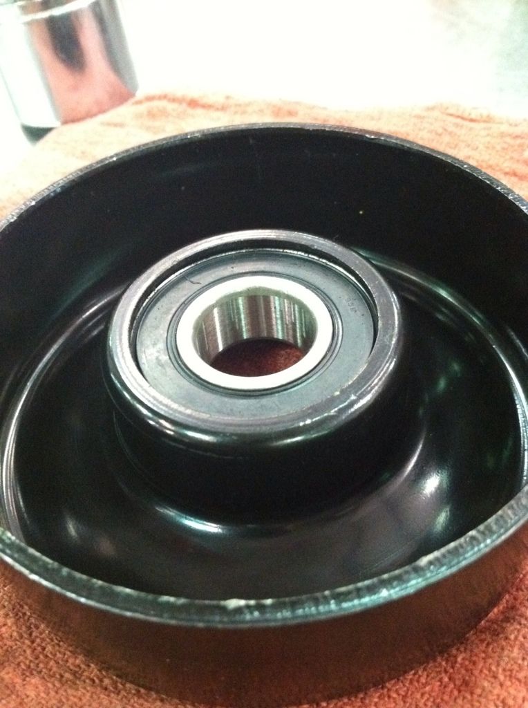 HOWTO replace an idler pulley bearing. Lightning Rodder